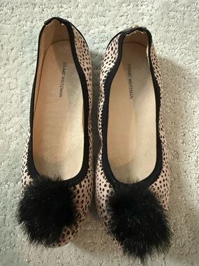 Stuart Weitzman Girls size 2 euro 33 Ballet Flats cheetah with faux fur pom EUC
